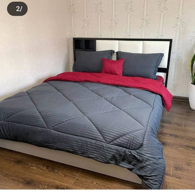 روتختی هتلی ساده تکرنگ دورو طوسی قرمز