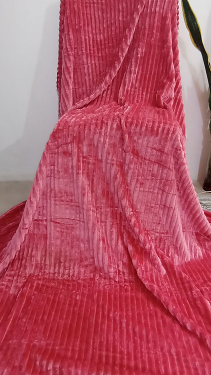 پتومسافرتی قرمز پلیسه ۲ در ۲۴۰