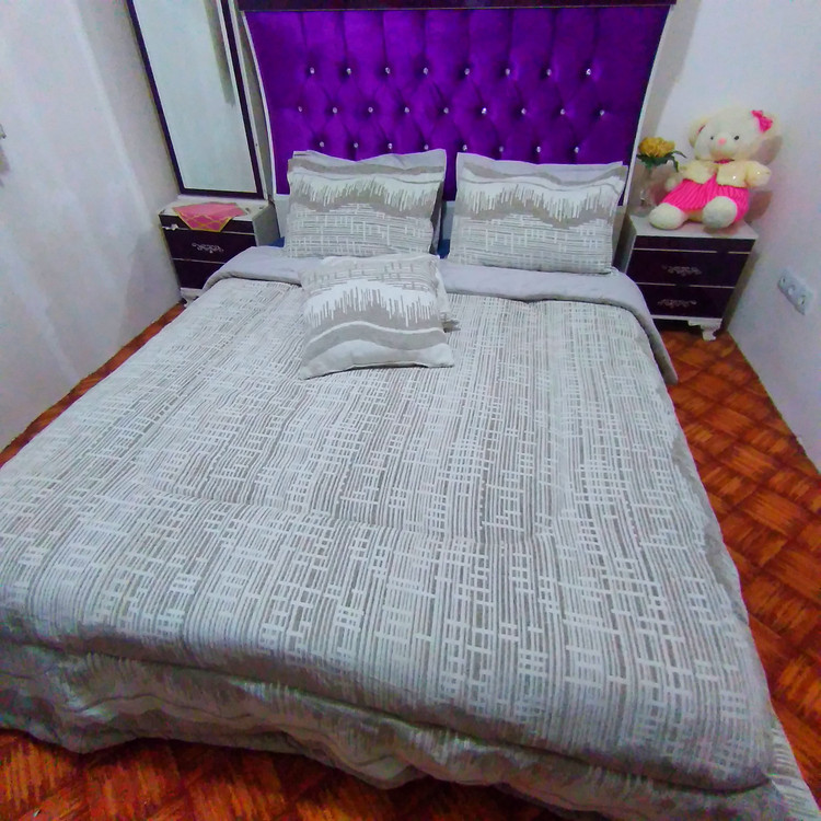 روتختی طوسی سفید دونفره ۸ تکه مخمل اورجینال